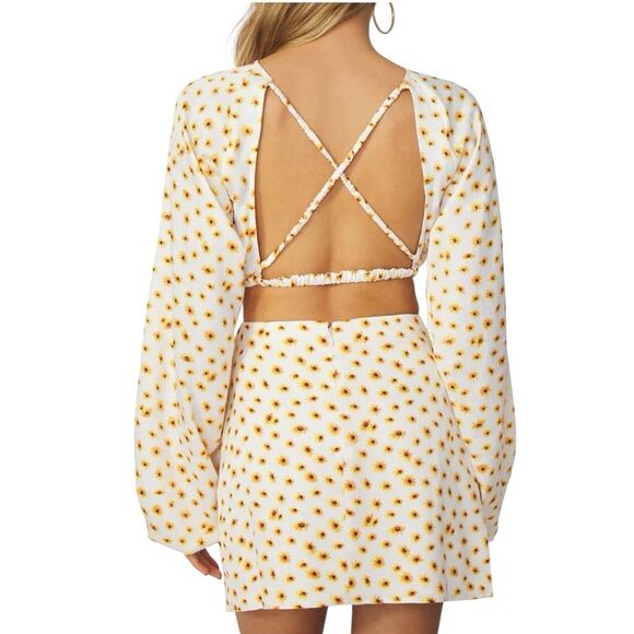 Revolve Crop Top Blouse L Ivory Floral Billow Sleeve Cottage Coquette Dainty - Picture 2 of 9